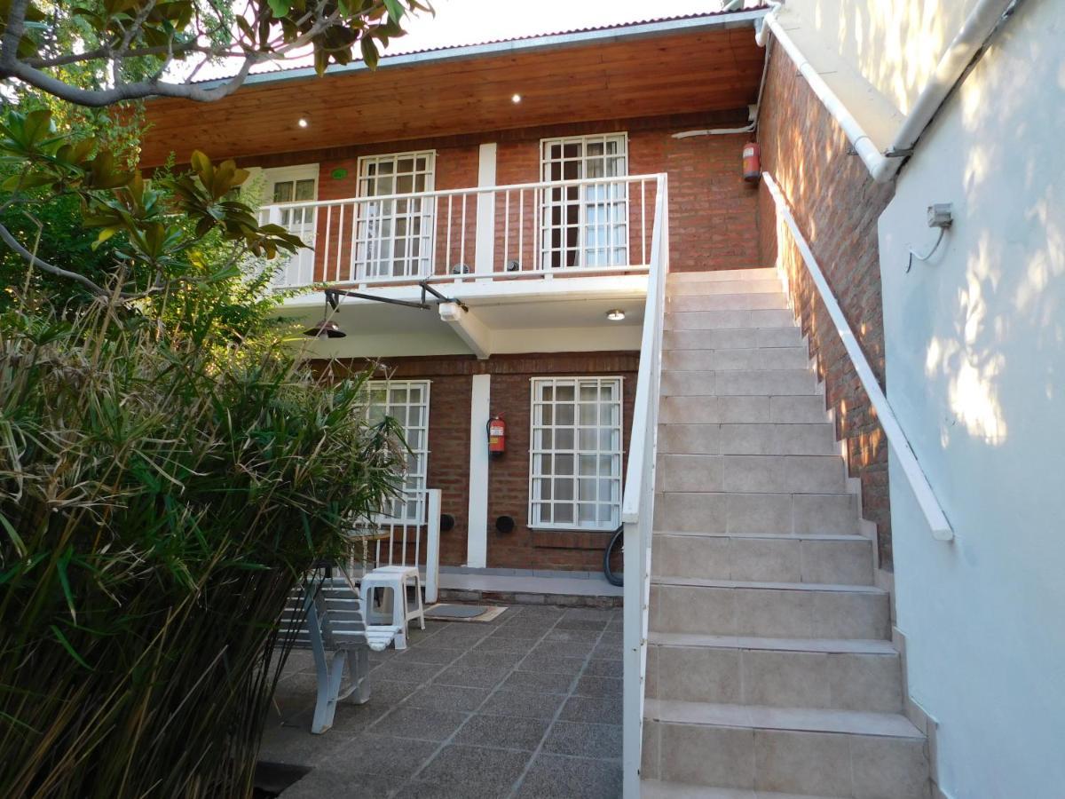 פוארטו מדרין Hosteria Teuly מראה חיצוני תמונה